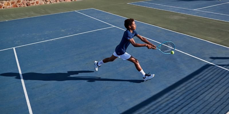 univers sports collectifs et de raquettes Intersport Sisteron